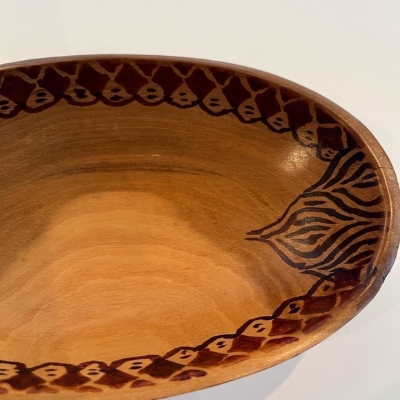Small African Handmade Wooden Bowl - Picture 4 of 12